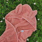 Hooded towel rabbit misty rose GOTS